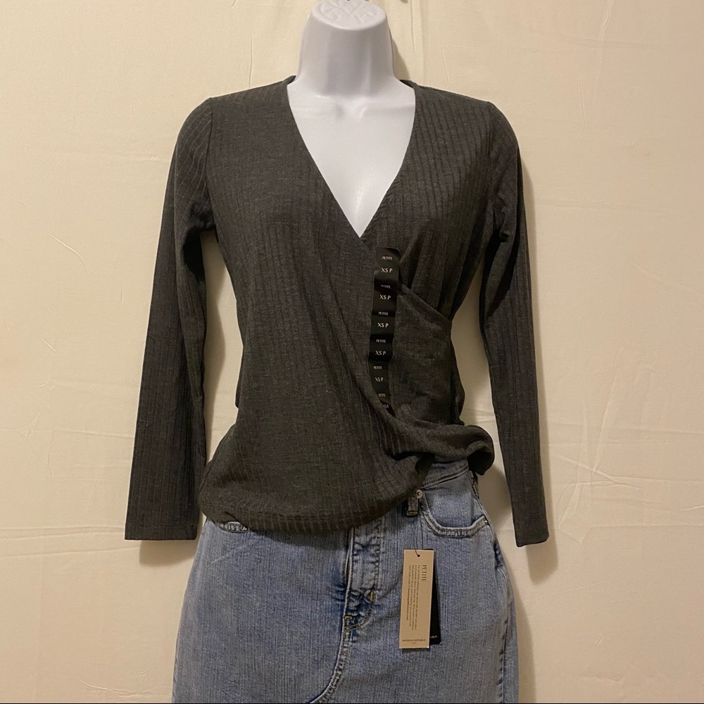 NWT Banana Republic V-Neck Ribbed Faux-Wrap Long-sleeve Shirt, Size PetiteXS